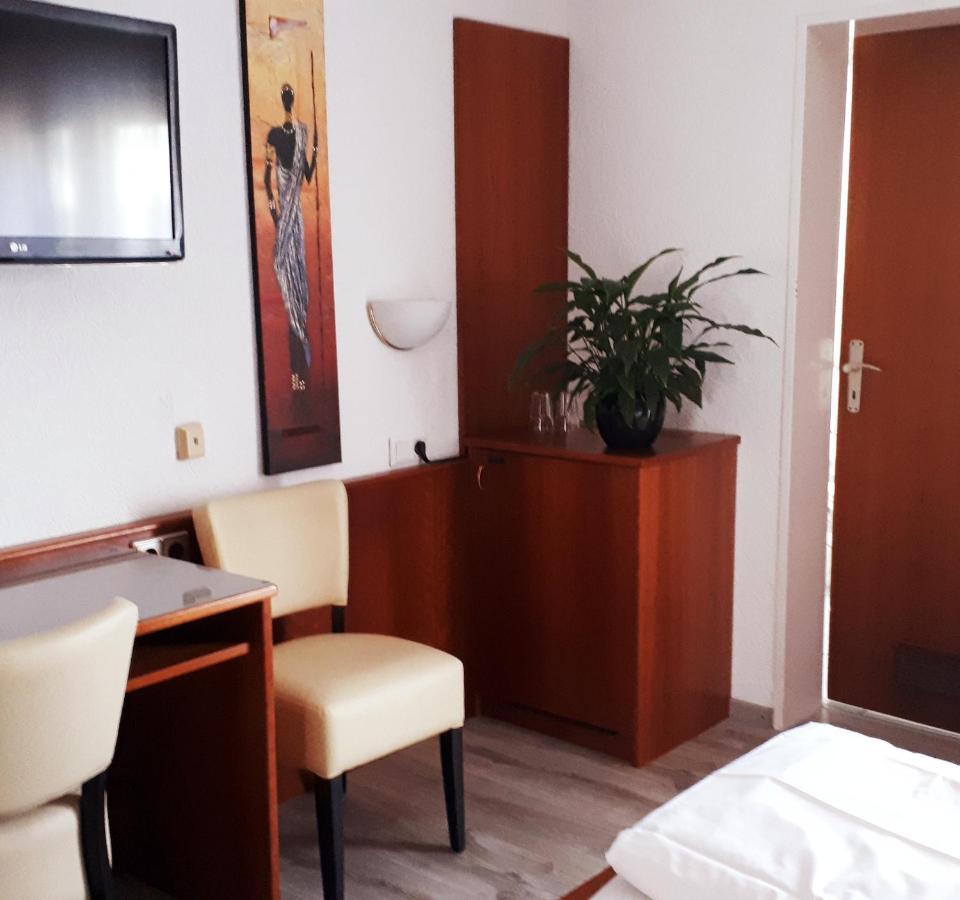 Hotel Park Eden บัดเบลลิงเงน ภายนอก รูปภาพ