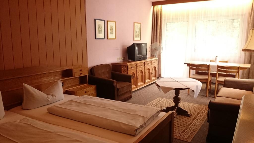 Hotel Park Eden บัดเบลลิงเงน ภายนอก รูปภาพ